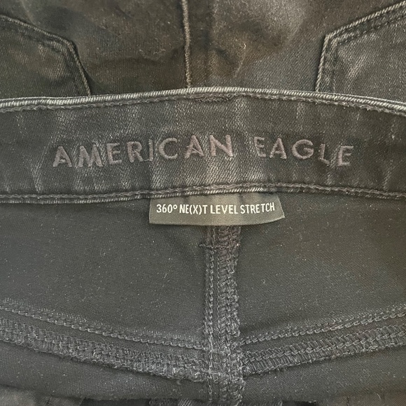 American Eagle Super High-Rise Black Jegging - Picture 3 of 3
